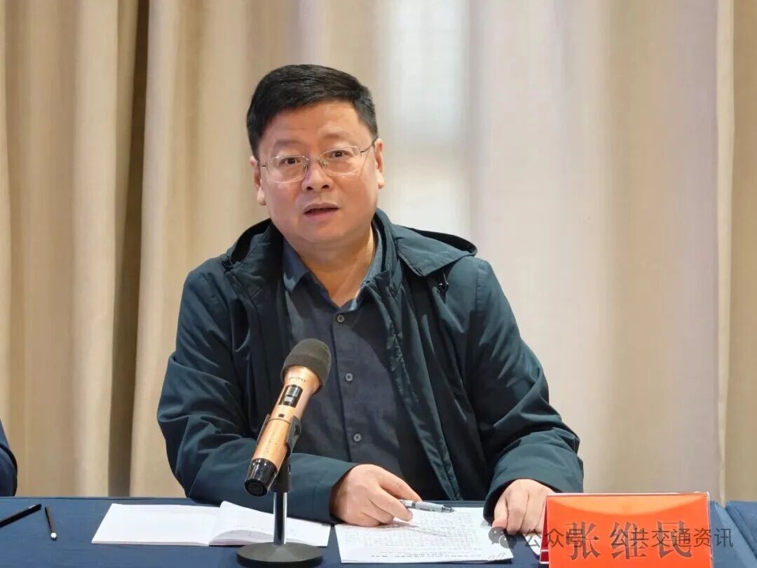 城市公交政研会2025年度理事长秘书长会议在武汉召开